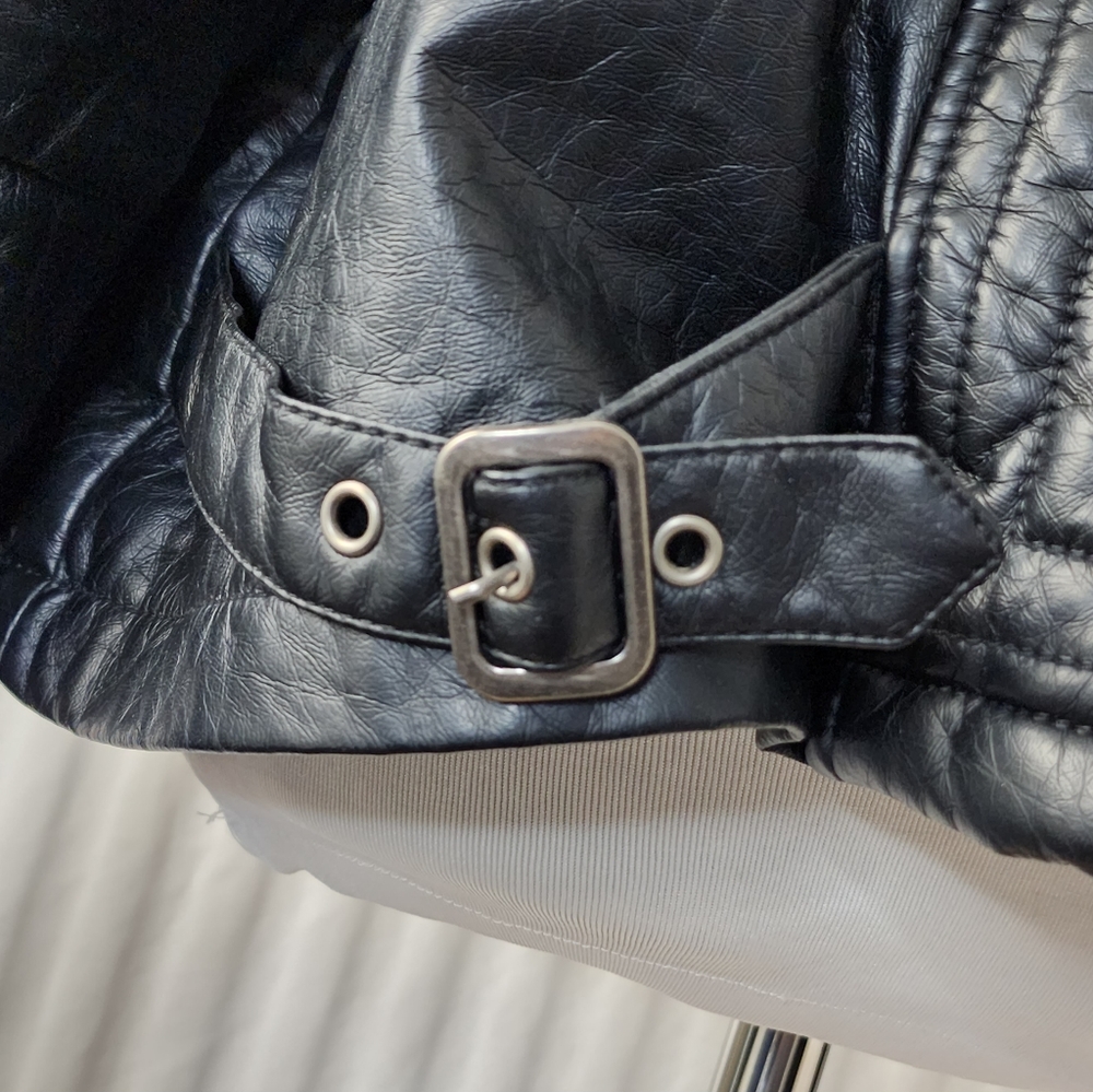 Jou Jou moto vegan leather jacket zippers quilted lined inside size 2X - Picture 12 of 16